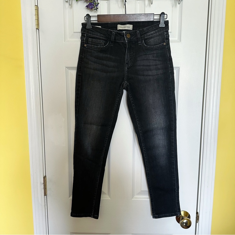 Calvin Klein Women’s black ankle skinny jeans